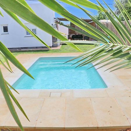 Chalet Isla Azul con piscina y porche Chiclana de la Frontera Exterior foto